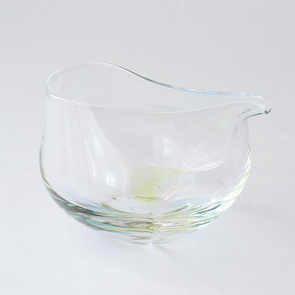 Katakuchi (Japanese sake cup) with a wind pattern in yellow-green