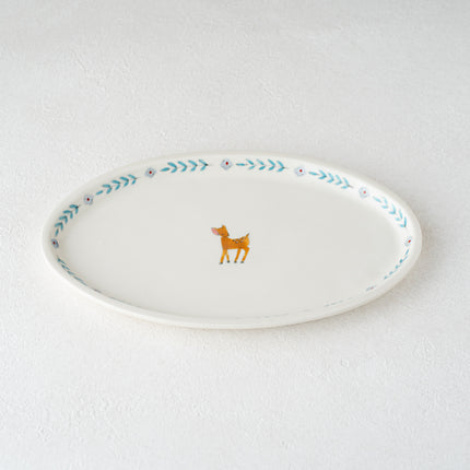 Oval painted plate, fawn