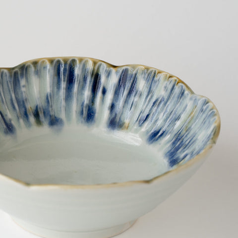 しのぎ輪花鉢 5寸 アイアンブルー