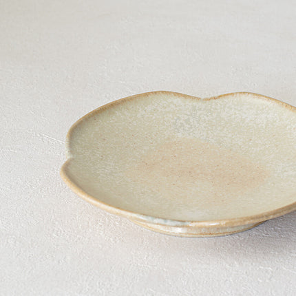 Flowing Saucer Flower